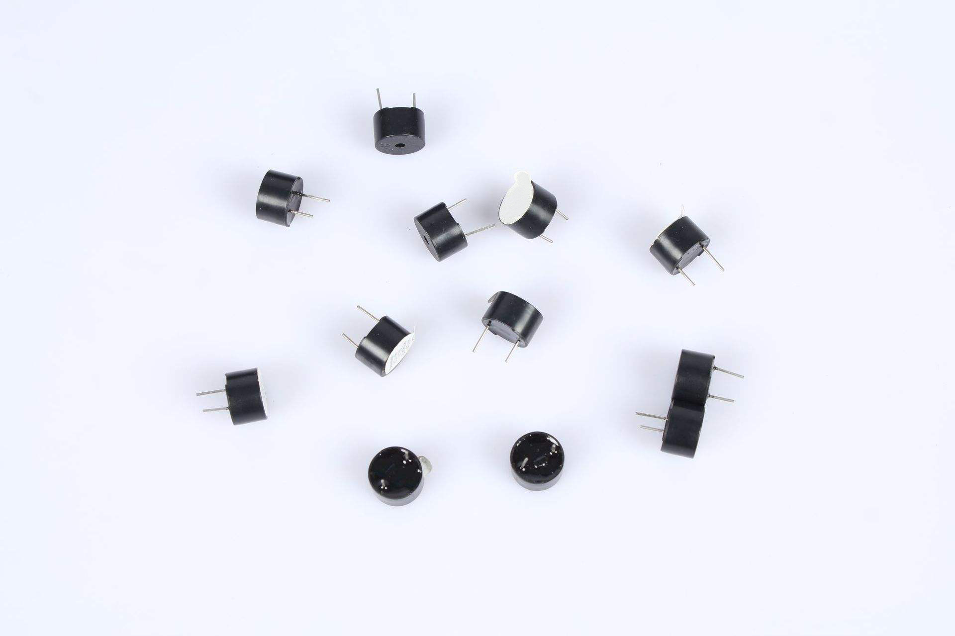 怎(zěn)樣判斷(duan)蜂鳴片(pian)的好壞(huài)